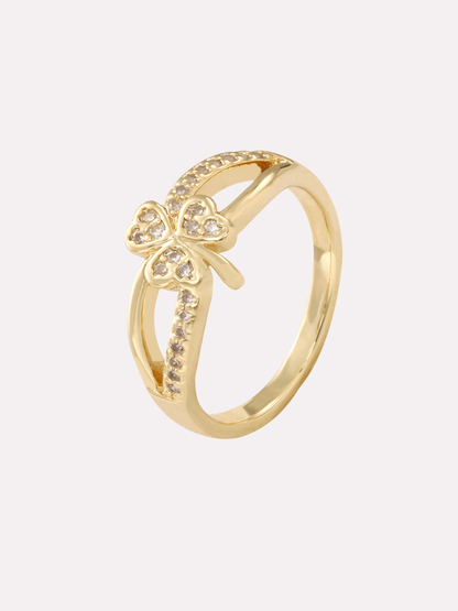 Pavé Clover CZ Ring