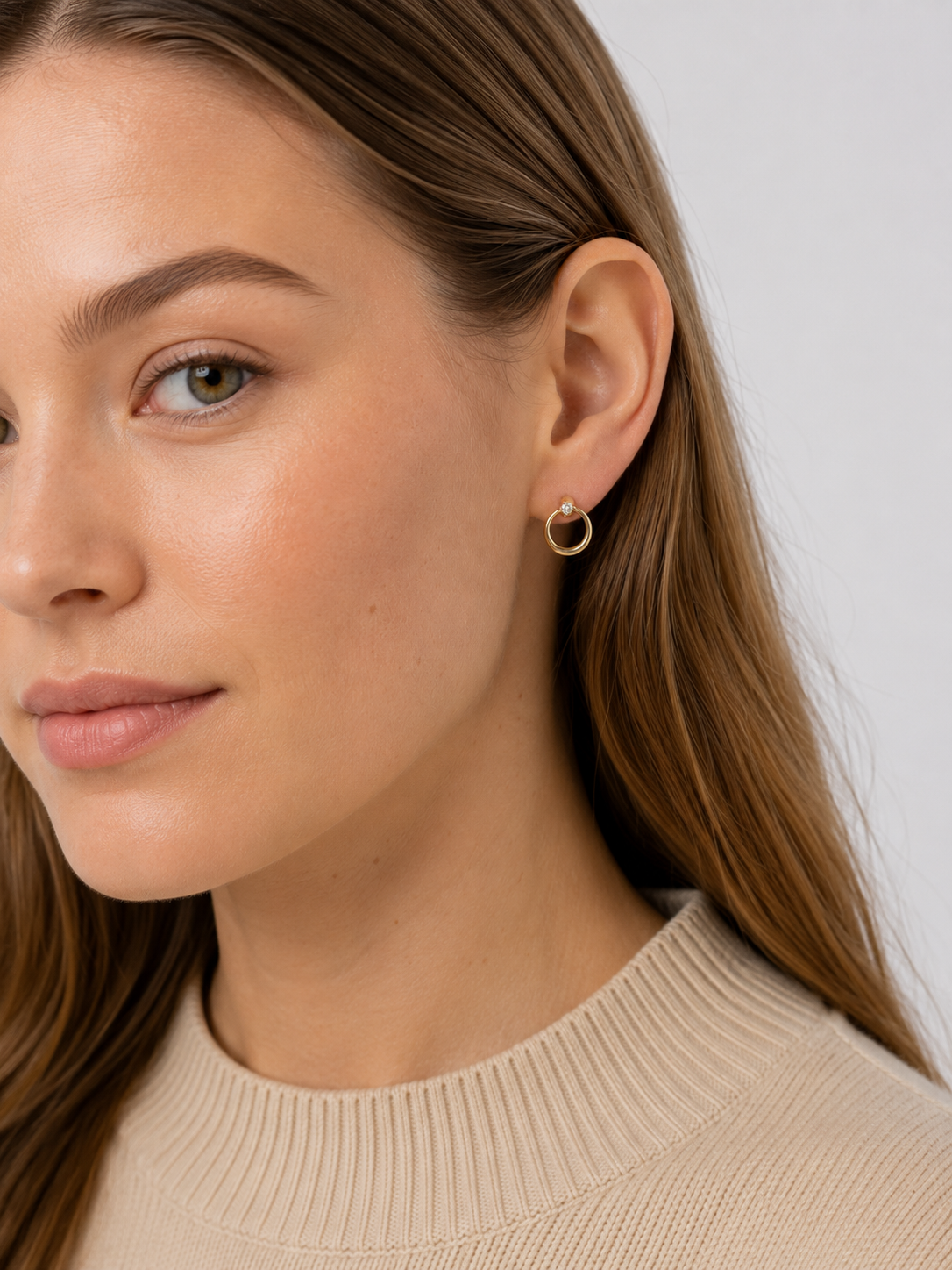 Solitaire Circle Stud Earrings
